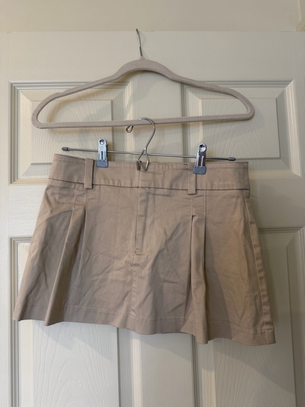 Aritzia Sunday best mini pleated skirt